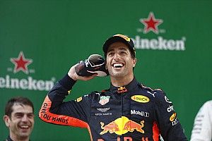 Росберг посоветовал Риккардо переходить в Ferrari