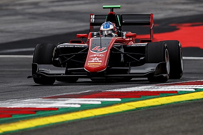 GP3 Red Bull Ring: Hughes pakt eerste seizoenszege na hectische start