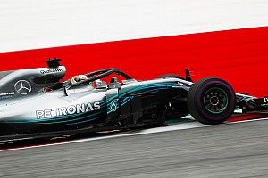 A második edzést is Hamilton nyerte a Mercedesszel az Osztrák Nagydíjon