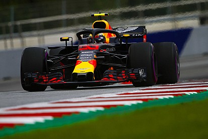 Verstappen: sérült padlólemez és rossz egyensúly pénteken