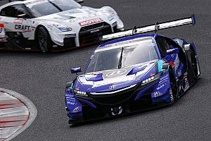 Баттон финишировал вторым в дебютной гонке в Super GT