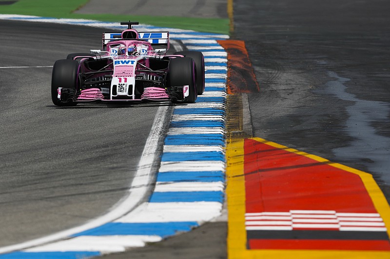 Pérez a Q3-ban, Ocon már a Q1-ben kiesett a Német Nagydíjon