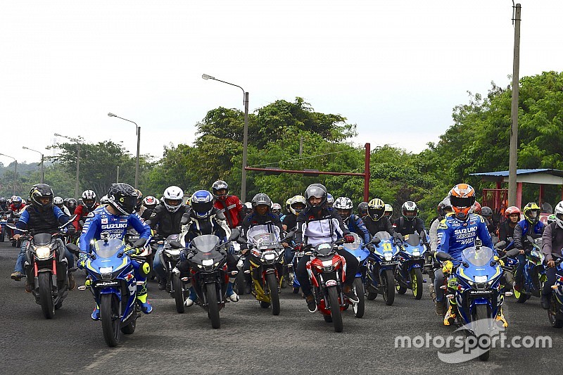 GALERI: Iannone-Rins parade berkendara di Sentul