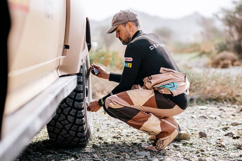 #502 Defender Rally, Defender D7X-R: Rokas Baciuska, Oriol Vidal