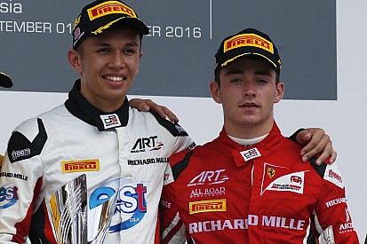 Леклер выразил надежду, что Элбон получит место в Toro Rosso