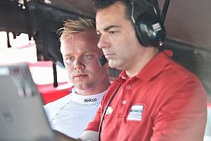 Rosenqvist impresses again in "flawless" Ganassi IndyCar test