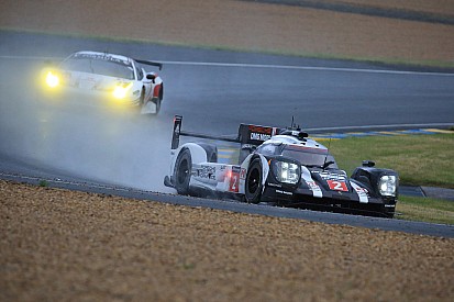Le Mans 24 Hours: Porsche still on top after wet second qualifying