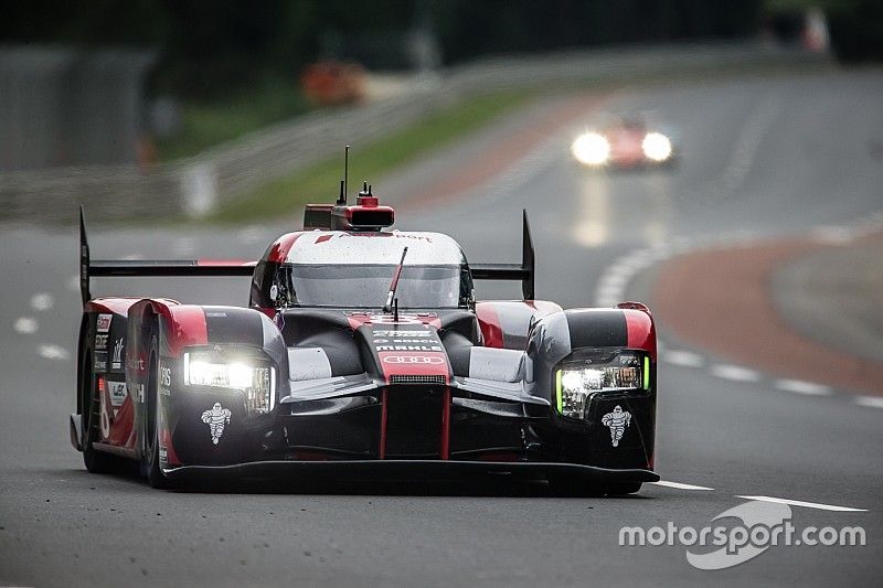 #8 Audi Sport Team Joest Audi R18 e-tron quattro: Lucas di Grassi, Loic Duval, Oliver Jarvis