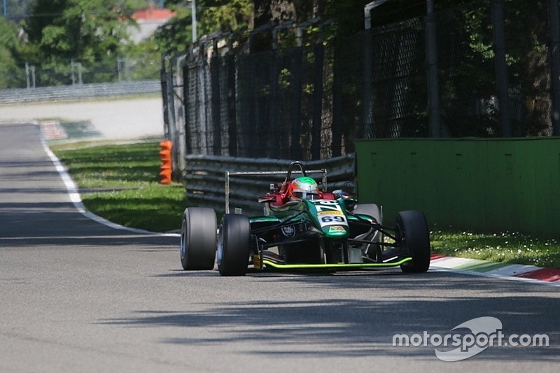 F2 Italian Trophy: Marco Zanasi firma la pole di Monza