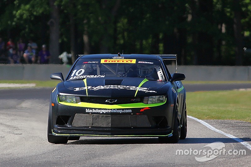 Aschenbach wins Mid-Ohio GTS bout after chaotic start