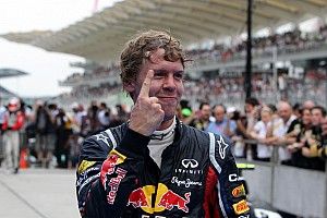 Vettel confirma que teve conversas com Renault e diz que aceitaria vaga na Red Bull se tiver oportunidade