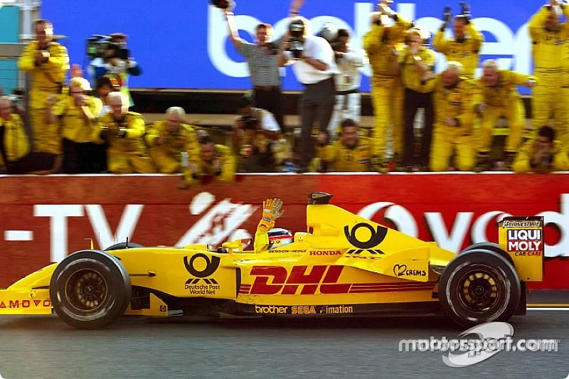 Takuma Sato kutlama yapıyor his first points Formula 1