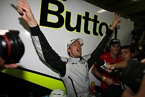 Ma van 9 éve, hogy Jenson Button megszerezte a VB-címet a Brawn GP-vel