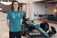 Quién es Cian Shields, el piloto 'cero puntos' que se subirá al Aston de Alonso
