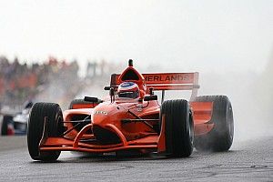 Retro: Magistrale Bleekemolen tijdens A1GP Zandvoort: “Krijg er nu nog kippenvel van”