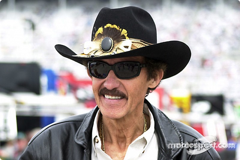 TOP-10: Os maiores vencedores da NASCAR em todas as categorias nacionais