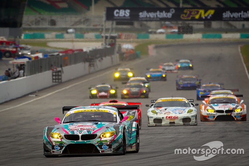 Super GT впервые в своей истории проведет ночную гонку