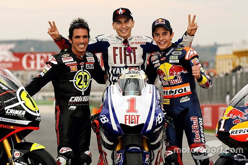 В MotoGP дебютирует 19-летний гонщик. А были ли еще моложе?