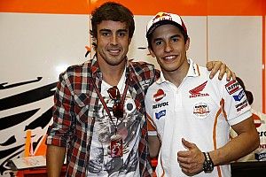 Alonso e i Marquez donano materiale per la lotta al COVID-19