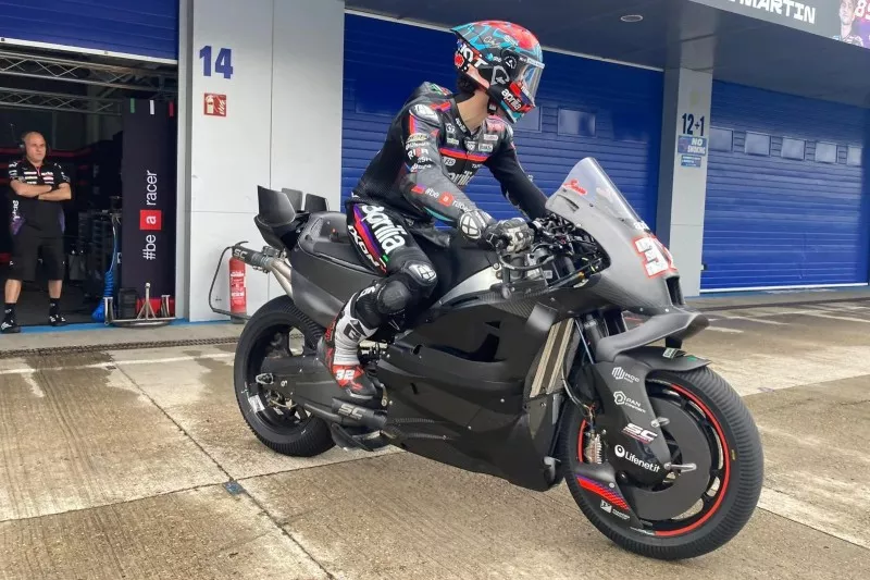 MotoGP-Paddock Inside: Kurvenspeed der 850er ein Sicherheitsproblem?
