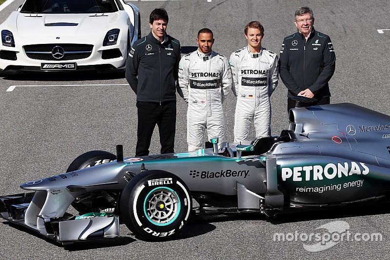 Mercedes'in 2013'teki ilk hedefi Hamilton değilmiş