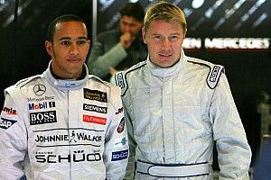 Hakkinen looft Hamilton om mentale kracht: "Zijn inzet is indrukwekkend"