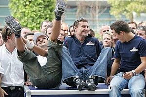 Red Bull Pernah Dibuat Pusing Pakai Tiga Pembalap