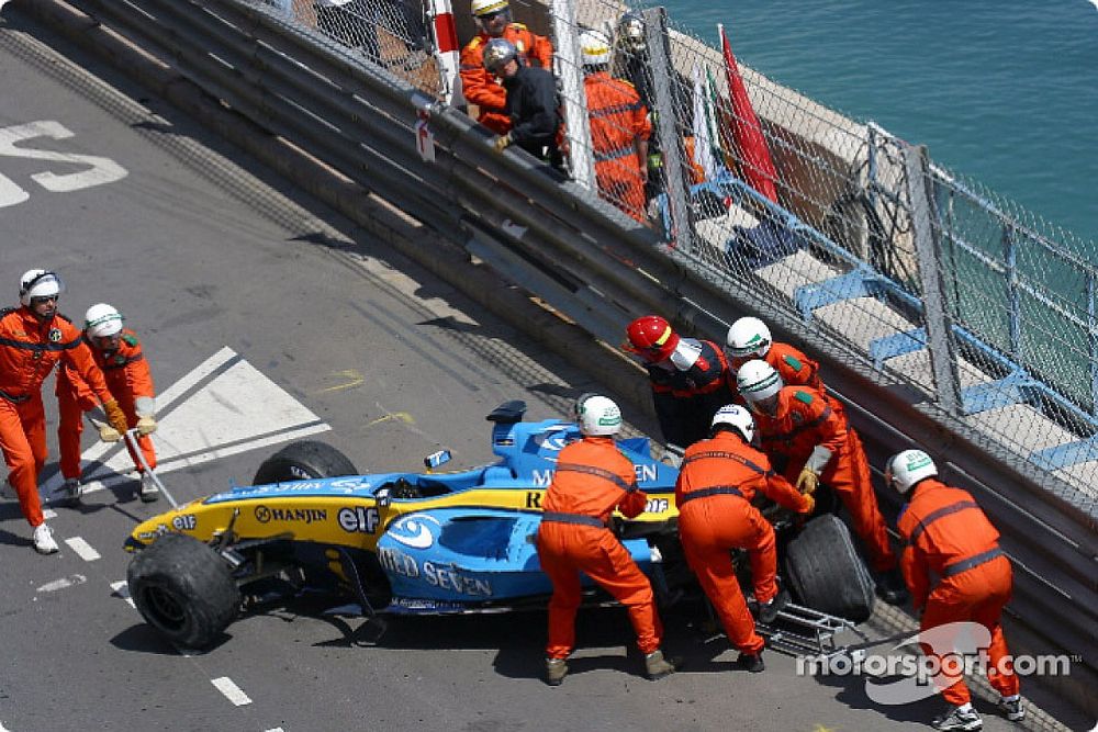 Fernando Alonso's wrecked car