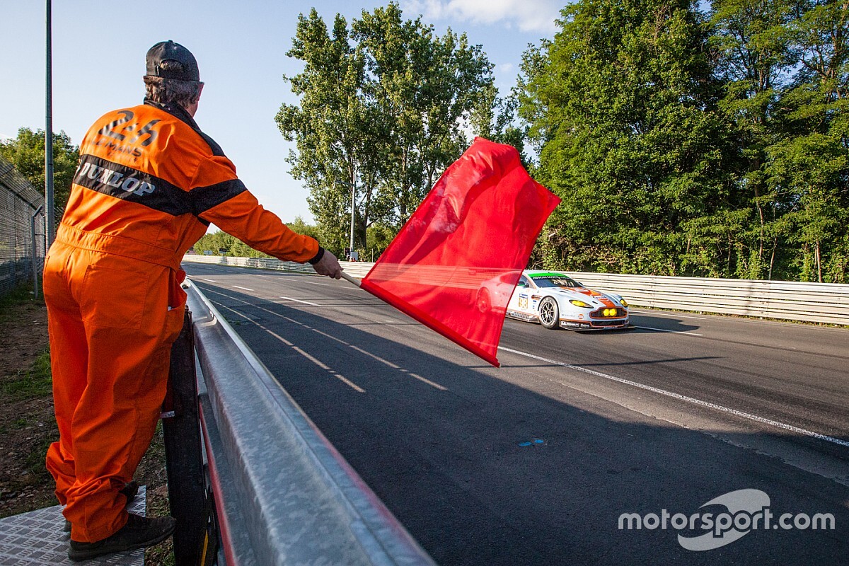 Alonso regresa a carrera tras bandera roja en Le Mans virtual