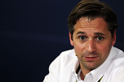 Albers, takım patronluğu teklifi alması halinde F1'e dönecek