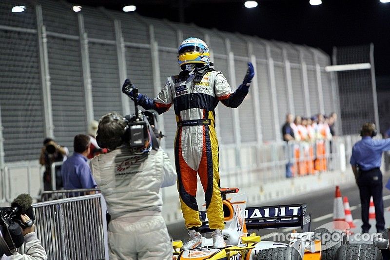 Singapur 2008: la noche, un escándalo, una venganza y un error de campeonato