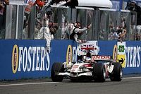 C'était un 6 août : Button entre dans le cercle des vainqueurs