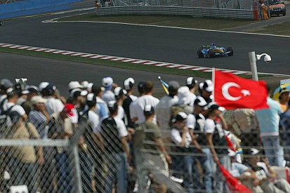 Geçmişe bakış: İlk Türkiye GP gerçekleştiriliyor!