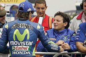 Rossi salue la mémoire de Gresini, pilier du paddock MotoGP