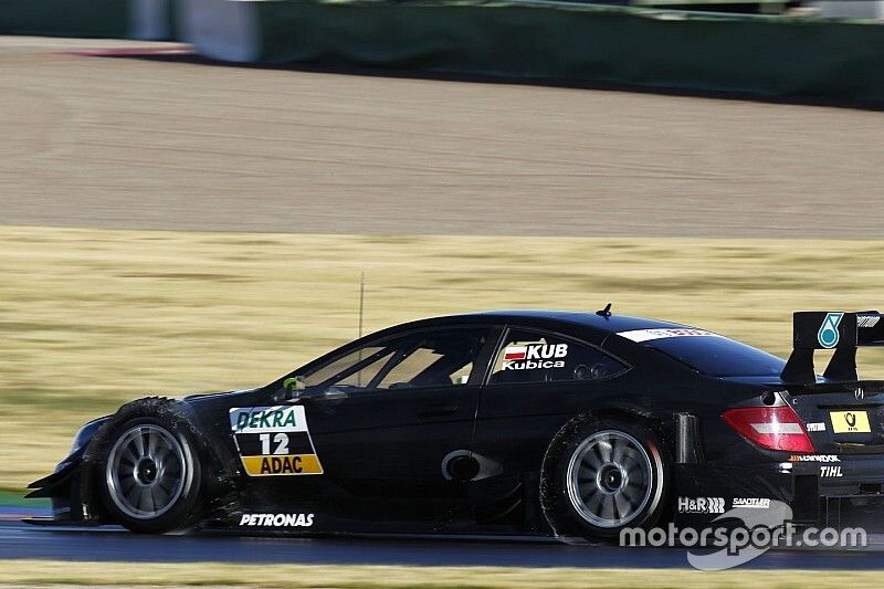 Robert Kubica tests the Mercedes DTM