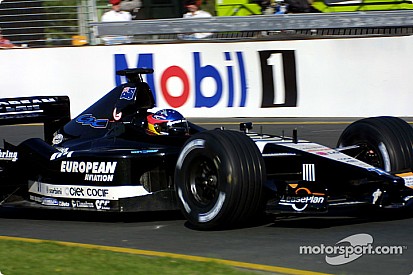 Por qué el debut de Alonso en F1 2001 fue caótico