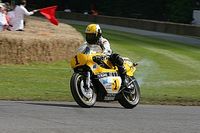 Kenny Roberts: Motor 500cc Bisa Terbelah jika Gunakan Ban MotoGP