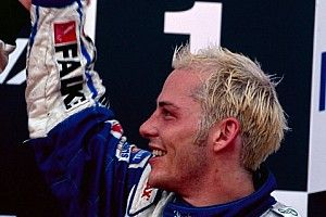 Jacques Villeneuve is elindul a legendák online versenyén