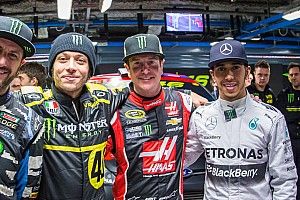 La Monster spinge per far salire Hamilton sulla Yamaha di Valentino