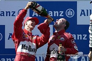 Una guitarra y cerveza, el momento más vergonzoso de Barrichello