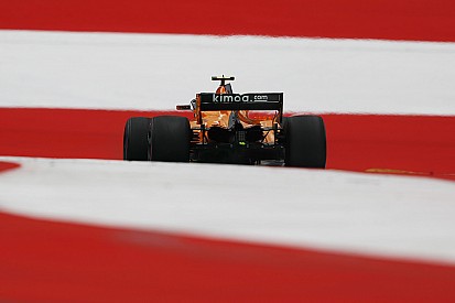 McLaren: 10 mila euro di multa per l'uscita pericolosa di Vandoorne dal pit
