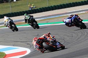 Marquez, Crutchlow és Rossi is nagyszerűen jött ki az időmérő végi káoszból