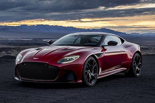 Выиграйте Aston Martin DBS Superleggera и вип-тур на Гран При Абу-Даби