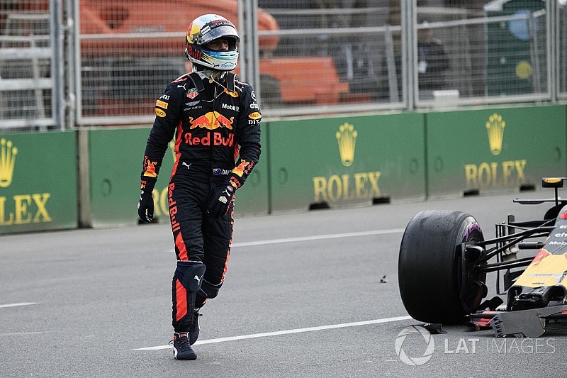 Sainz: „Ricciardo túl optimista volt a balesetnél”