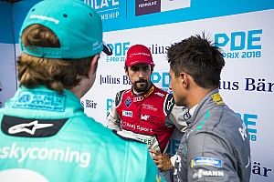 Di Grassi es multado por no portar ropa interior adecuada