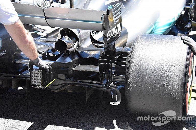 Mercedes: al banco si rompe lo scarico per vibrazioni della trasmissione?