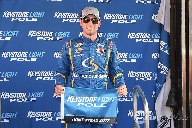 Briscoe takes pole for Truck finale; Cindric leads title contenders