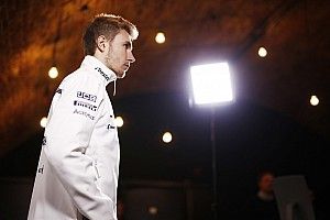 El día que Frank Williams confundió a Sirotkin con un mecánico