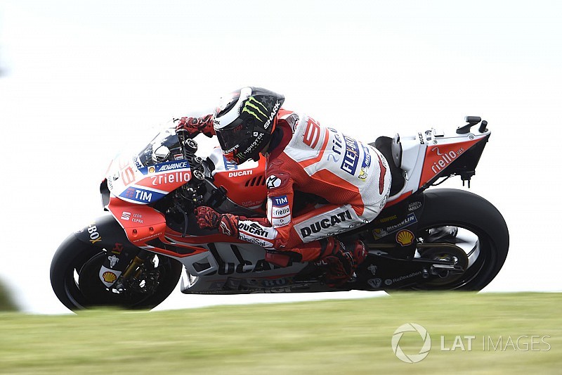 Lorenzo: "Sepang è più adatta alla nostra moto, con due lunghi rettilinei"