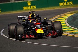 Ricciardo baalt: "Hamilton is niet te goed, maar Mercedes wel"